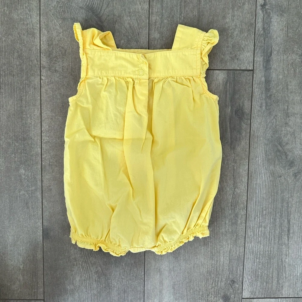 Gymboree Early 2000s baby girl smocked yellow romper 0-3 months Euc
